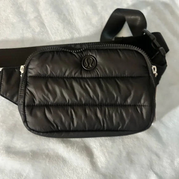 lululemon black everywhere belt bag large wunder puff - Picture 1 of 6